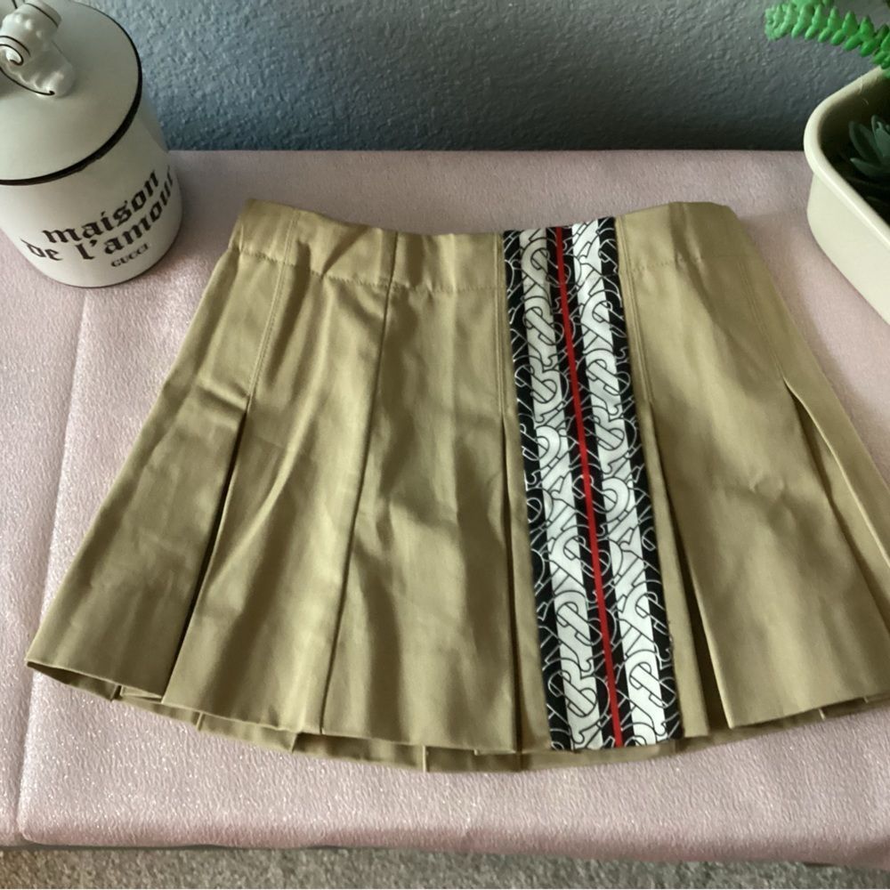 Burberry kids skirt beige pleated 3R
